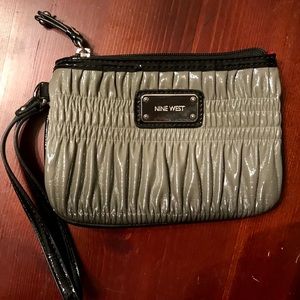EUC Nine West Patent Leather Small Wristlet